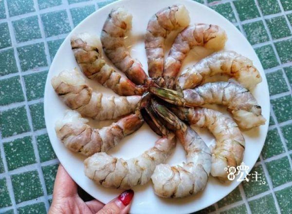 (買一送一) 野生手剝肥豬蝦 蝦仁  每包200g 約4~13隻 