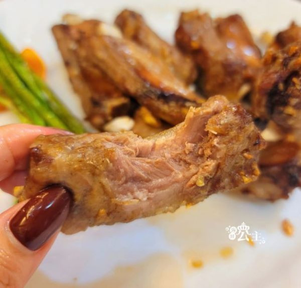 西班牙伊比利豬肋排(原廠包裝)  每排500g 以上 