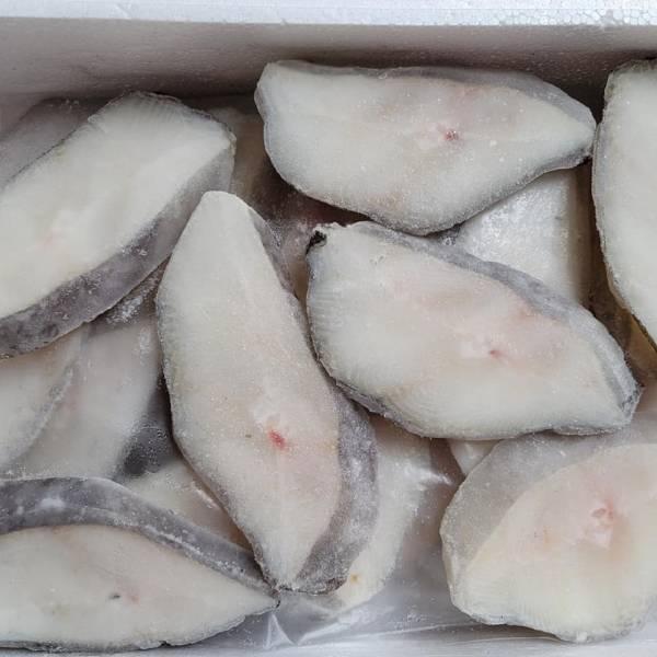 格陵蘭鱈魚《比目魚》薄片。  每包 800g±10% 約8~9片 