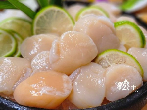 日本北海道生食級干貝(S)   (直徑逼近5公分)  每盒1公斤 約31~35顆 