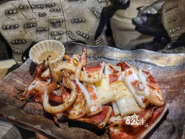 台灣頂級船釣活凍透抽   每盒 500g 以上/2~3隻 每隻體型肥厚約20cm 