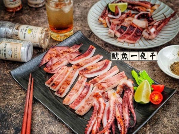 魷魚一夜干( L)  每隻220~240g 