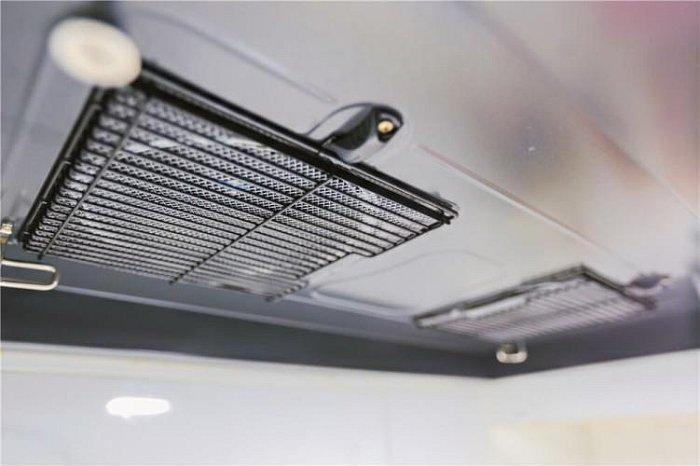 櫻花除油煙機拋棄式濾網細節，不沾手易清理維護