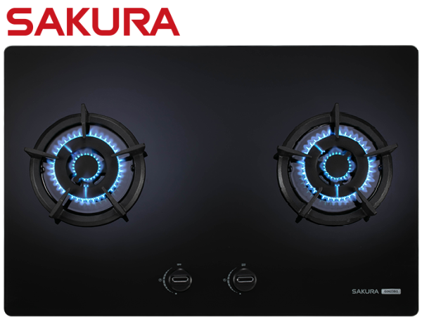櫻花牌 SAKURA G2623BGB 二口大面板檯面爐，易清系列黑玻面板點火示意圖，展現藍色火焰高效燃燒效果。