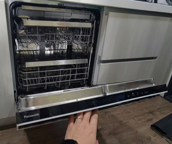 【日成】國際牌 NP-2KTBGR1TW 嵌入式自動洗碗機 桃園廚具,日成,日成廚具生活館,廚具店,廚具行,日成廚具,國際牌,panasonic,自動,洗碗機