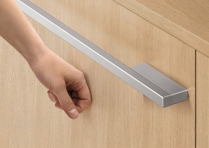 菲雪品克 DD60DHI9 核心功能：Knock to Pause 敲擊暫停感應技術特寫。