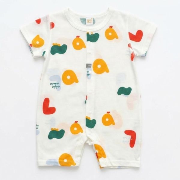 竹纖維短袖連身衣-彩色字母 竹纖維連身衣,嬰兒短袖連身衣,台灣製童裝,竹纖維童裝,包屁衣推薦,親膚嬰兒服,吸濕排汗童裝,環保印染,夏季連身衣,花朵小熊