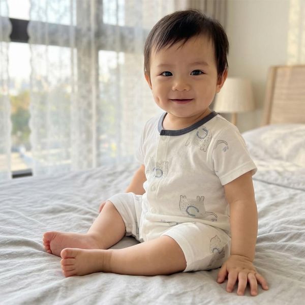 竹纖維短袖連身衣-噴水大象 竹纖維連身衣,嬰兒短袖包屁衣,台灣製童裝,竹纖維童裝,親膚包屁衣,嬰兒夏季服飾,排汗連身衣,環保印染童裝