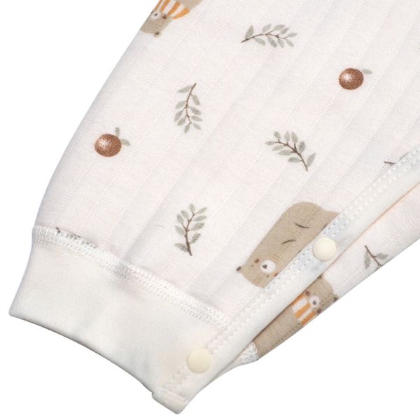 新生兒有機棉鋪棉和尚服-綠葉熊 有機棉包屁衣, 嬰兒和尚服, 台灣製童裝推薦, 綠葉熊嬰兒服, 新生兒內衣, 寶寶鋪棉連身衣, 100%有機棉, 嬰幼兒抗敏服飾, 彌月禮盒建議, 嬰兒開襟連身裝, 柔軟純棉童裝, 台灣原創童裝品牌, 寶寶秋冬保暖衣物, 側開式嬰兒服