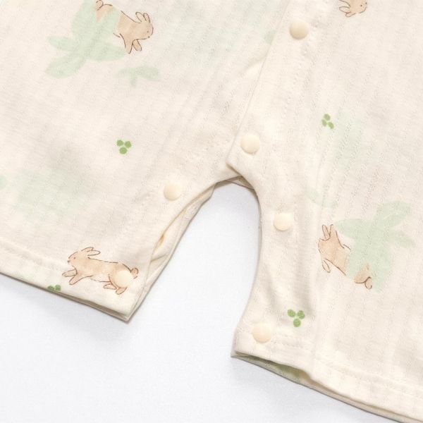 薄棉短袖連身衣-花園兔兔 薄棉短袖連身衣,花園兔兔,100%純棉,台灣製童裝,環保印染,嬰兒涼感衣,包屁衣,寶寶夏日穿搭