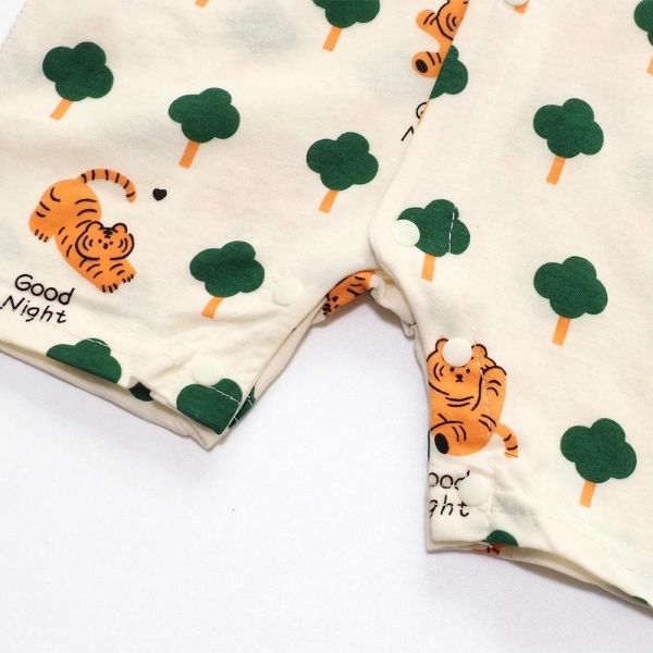 薄棉短袖連身衣-森林小虎 薄棉短袖連身衣,森林小虎,100%純棉,台灣製童裝,環保印染,嬰兒夏日服裝,包屁衣,寶寶外出服