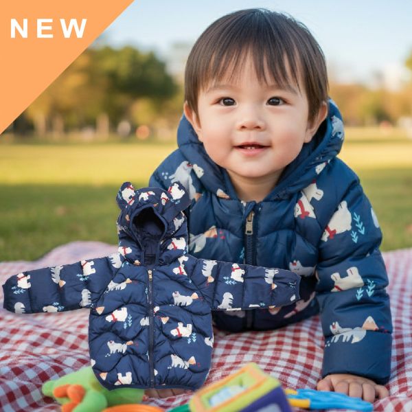 嬰兒羽絨外套-藍色北極熊 嬰兒羽絨外套, 寶寶保暖外套, 兒童防寒衣, 環保羽絨棉, 北極熊童裝, 嬰兒連帽外套, 冬季童裝推薦, 輕量保暖外套, 嬰幼兒服飾, 深藍色童裝, 越南製童裝, 幼兒禦寒裝備, 寶寶出遊外套