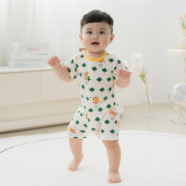 薄棉短袖連身衣-森林小虎 薄棉短袖連身衣,森林小虎,100%純棉,台灣製童裝,環保印染,嬰兒夏日服裝,包屁衣,寶寶外出服