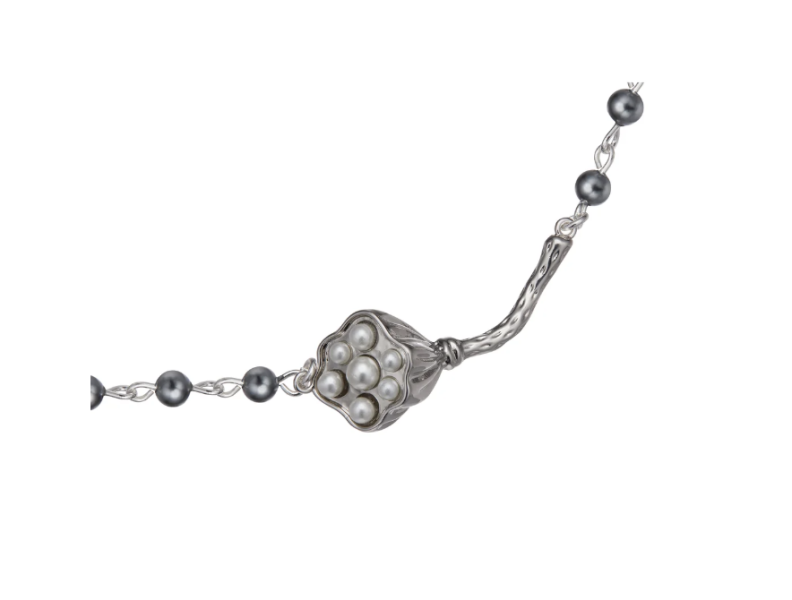 銀花苞珍珠細鍊Lotus Butterfly  Silver Angel 日本設計師,日本製,設計項鍊,潮流飾品,選品,設計搭配,設計服裝,潮流服飾,潮流搭配,搭配教學,潮流穿搭,時尚搭配,手錶,潮流品牌,精選商品,優質商品,黃銅,蝴蝶,細鍊,18K鍍金,珍珠,貝殼,鍍銀