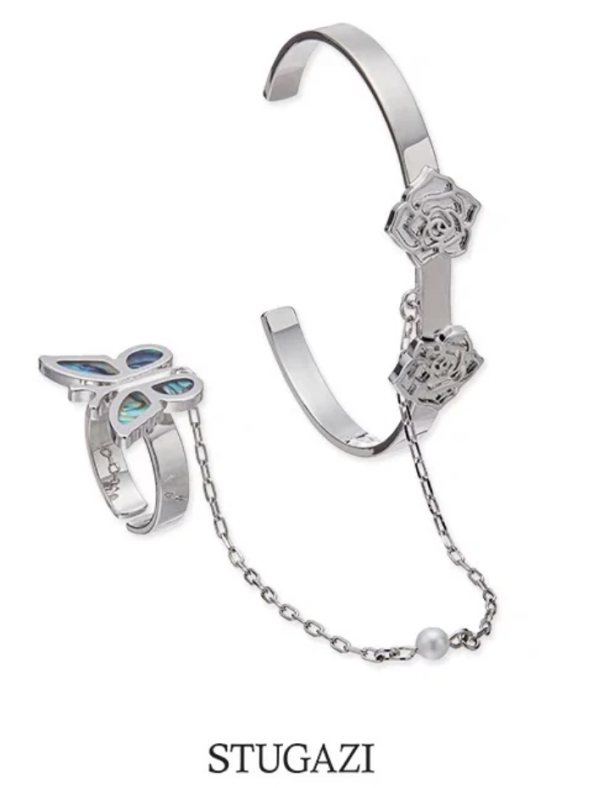 銀蝴蝶薔薇手環&戒指 Rose Butterfly Bangle&Ring (手環＋戒子） 日本設計師,日本製,設計項鍊,潮流飾品,選品,設計搭配,設計服裝,潮流服飾,潮流搭配,搭配教學,潮流穿搭,時尚搭配,手錶,潮流品牌,精選商品,優質商品,黃銅,鍍銀,珍珠,蝴蝶,貝殼,戒指,手環
