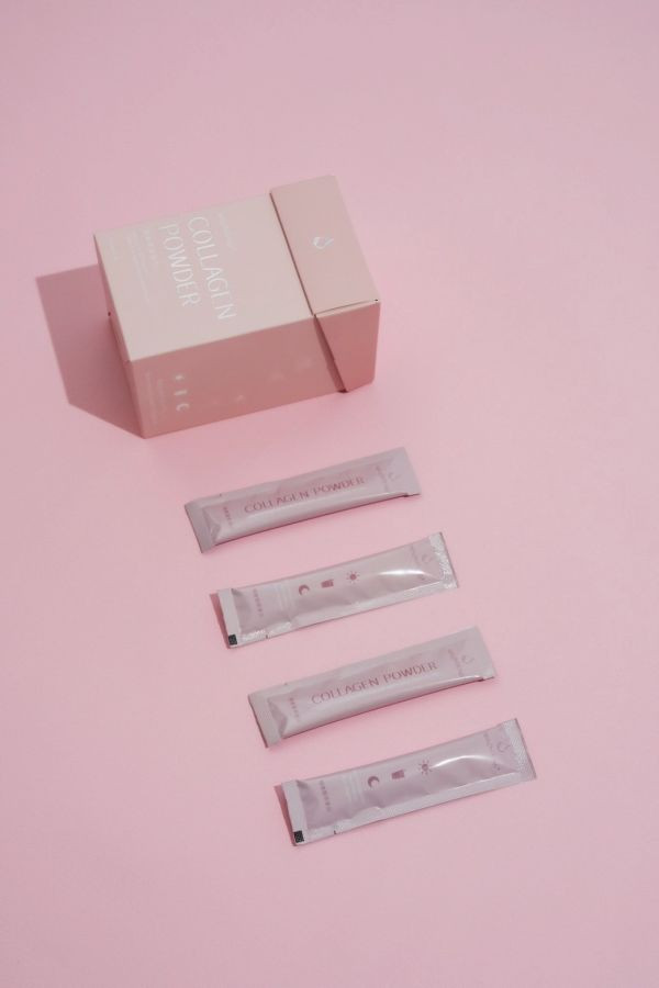 女性全方位保養配方【每包5500mg含膠原蛋白3300mg (PO.OG型態) +蔓越莓(前花青素)36mg+神經醯胺+玻尿酸+冰晶番茄】 