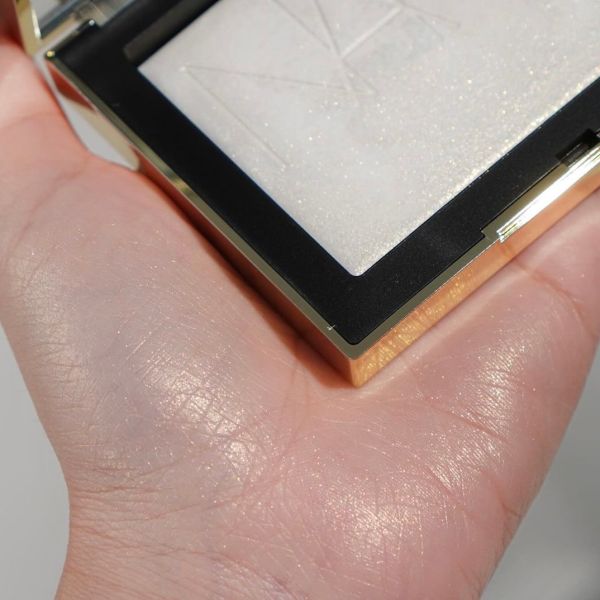 NARS 裸光蜜粉餅 #璀璨奢金版-10g(27/05) 