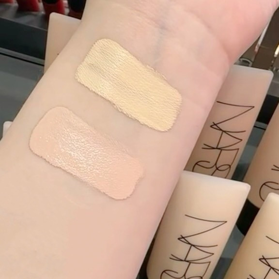 NARS 裸光蜜粉餅 #璀璨奢金版-10g(27/05) 