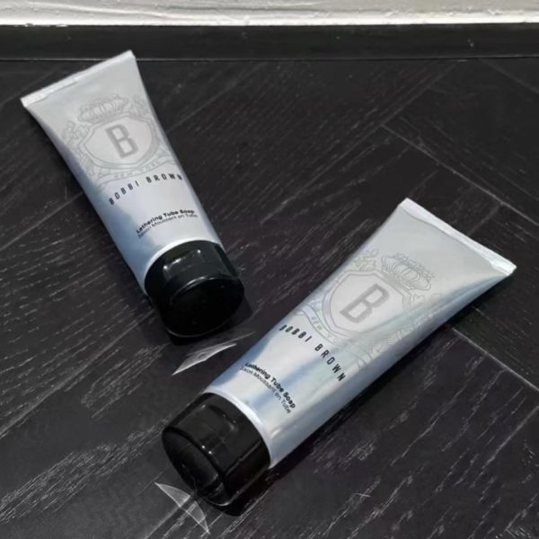 BOBBI BROWN 潔膚洗顏乳-125ml(26/10) 