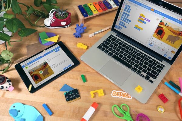 Scratch程式設計入門101  Coding 101 with Scratch-2025-UCLA Summer Camp Scratch 夏令營, 美國遊學程式營, 在 UCLA 上課, 小學生程式設計, 美國兒童夏令營, MIT Scratch 程式, 動畫設計營隊, Scratch 編碼教學, 程式設計入門營, 美國 UCLA 夏令營, 程式營隊 2025, 美國遊學推薦, 兒童邏輯思維課程, 程式設計與動畫製作, Scratch 遊戲設計營