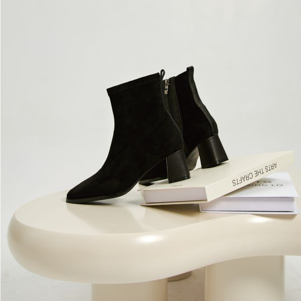 忘記有穿彈力靴-二代絨布彈力靴-黑色 小白鞋,餅乾鞋,厚底鞋,休閒鞋,鬆餅鞋,真皮鞋,送客神器,情侶鞋,球鞋,厚底球鞋,樂福鞋,瑪莉珍鞋,高跟鞋,女鞋,勃肯鞋,短靴,切爾西靴,踝靴,靴子,中筒靴,長靴,尖頭靴