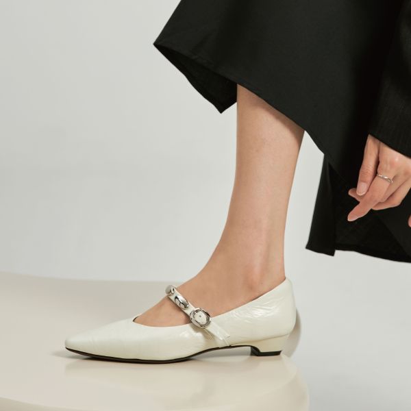 乖女孩反擊-壓紋銀扣瑪莉珍-壓紋白 小白鞋,餅乾鞋,厚底鞋,休閒鞋,鬆餅鞋,真皮鞋,送客神器,情侶鞋,球鞋,厚底球鞋,樂福鞋,瑪莉珍鞋