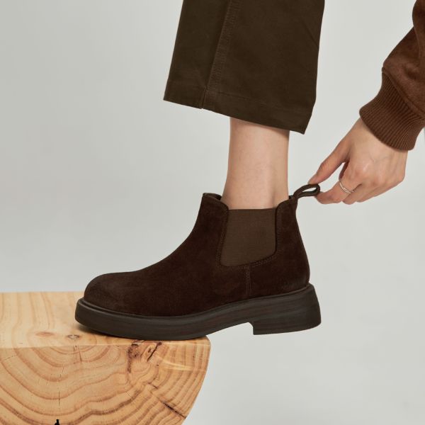 長褲完美搭-麂皮短筒切爾西靴-咖啡色 小白鞋,餅乾鞋,厚底鞋,休閒鞋,鬆餅鞋,真皮鞋,送客神器,情侶鞋,球鞋,厚底球鞋,樂福鞋,瑪莉珍鞋,高跟鞋,女鞋,勃肯鞋,短靴,切爾西靴,踝靴,靴子