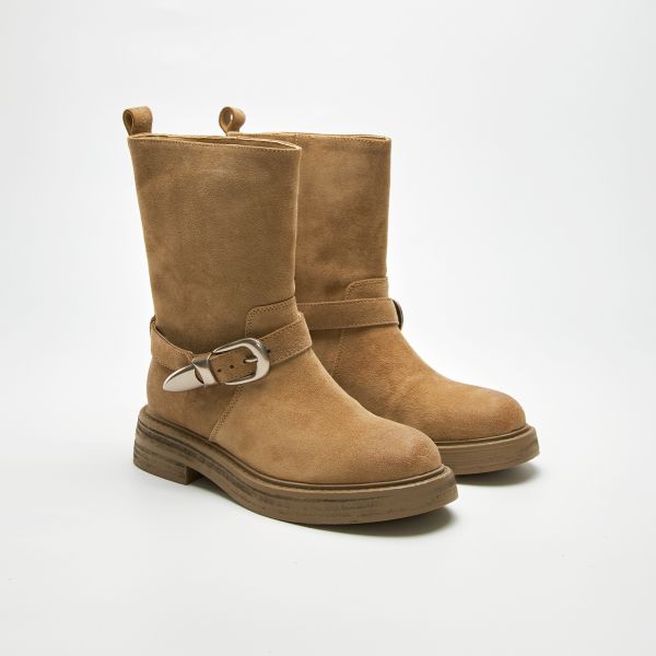 瀟灑一回-麂皮帶扣中筒靴-卡其色 小白鞋,餅乾鞋,厚底鞋,休閒鞋,鬆餅鞋,真皮鞋,送客神器,情侶鞋,球鞋,厚底球鞋,樂福鞋,瑪莉珍鞋,高跟鞋,女鞋,勃肯鞋,短靴,切爾西靴,踝靴,靴子,中筒靴,長靴