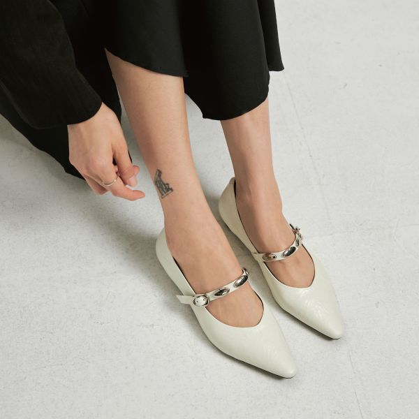 乖女孩反擊-壓紋銀扣瑪莉珍-壓紋白 小白鞋,餅乾鞋,厚底鞋,休閒鞋,鬆餅鞋,真皮鞋,送客神器,情侶鞋,球鞋,厚底球鞋,樂福鞋,瑪莉珍鞋