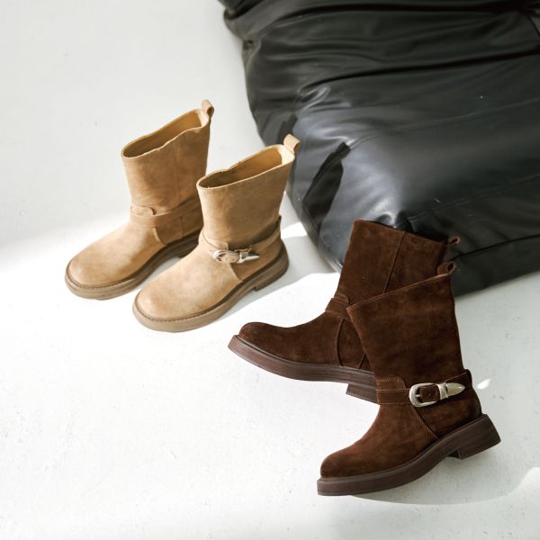 瀟灑一回-麂皮帶扣中筒靴-咖啡色 小白鞋,餅乾鞋,厚底鞋,休閒鞋,鬆餅鞋,真皮鞋,送客神器,情侶鞋,球鞋,厚底球鞋,樂福鞋,瑪莉珍鞋,高跟鞋,女鞋,勃肯鞋,短靴,切爾西靴,踝靴,靴子,中筒靴,長靴