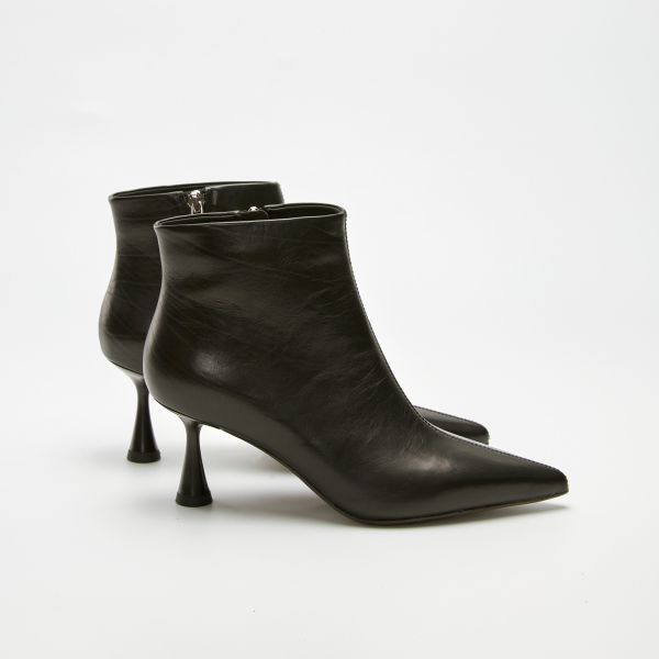 美劇主角登場鞋-酒杯跟尖頭靴-光澤黑 小白鞋,餅乾鞋,厚底鞋,休閒鞋,鬆餅鞋,真皮鞋,送客神器,情侶鞋,球鞋,厚底球鞋,樂福鞋,瑪莉珍鞋,高跟鞋,女鞋,勃肯鞋,短靴,切爾西靴,踝靴,靴子,中筒靴,長靴,尖頭靴