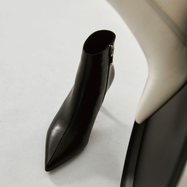 美劇主角登場鞋-酒杯跟尖頭靴-光澤黑 小白鞋,餅乾鞋,厚底鞋,休閒鞋,鬆餅鞋,真皮鞋,送客神器,情侶鞋,球鞋,厚底球鞋,樂福鞋,瑪莉珍鞋,高跟鞋,女鞋,勃肯鞋,短靴,切爾西靴,踝靴,靴子,中筒靴,長靴,尖頭靴