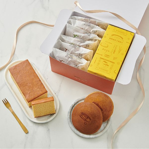 贈品-【特選禮盒A】經典生銅鑼燒-綜合６入+蜂蜜蛋糕 銅鑼燒,甜點,布丁,蛋糕,禮盒,麻糬,大福,原味,抹茶,咖啡,芝麻,芋頭,焦糖,伴手禮,送禮,日本,熱賣,獨家,奶油,鮮奶油,牛軋糖,甜品,點心,名產,下午茶,紅豆,辦公室美食,熱銷,團購,美食,上班族,新年,台灣手信,過年,蔓越莓,聯名,限定,手信,肉鬆,花生,千層,星野,彌月禮,餅乾,蜂蜜,台中,lalaport