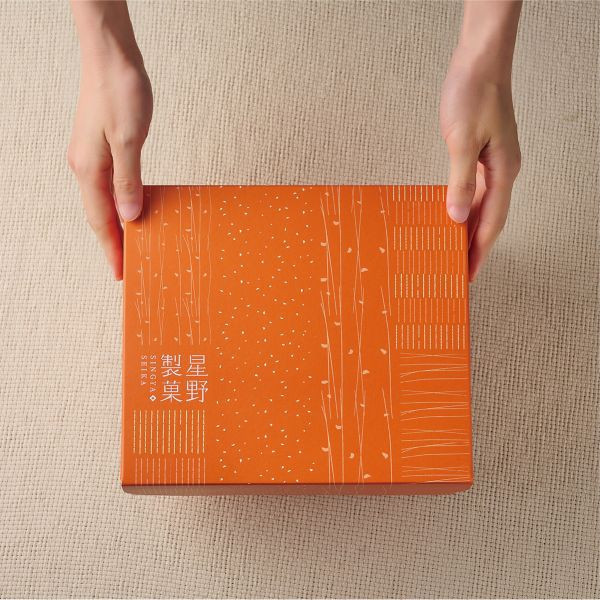 贈品-【特選禮盒D】巴特紅豆銅鑼燒／６入+蜂蜜蛋糕 銅鑼燒,甜點,布丁,蛋糕,禮盒,麻糬,大福,原味,抹茶,咖啡,芝麻,芋頭,焦糖,伴手禮,送禮,日本,熱賣,獨家,奶油,鮮奶油,牛軋糖,甜品,點心,名產,下午茶,紅豆,辦公室美食,熱銷,團購,美食,上班族,新年,台灣手信,過年,蔓越莓,聯名,限定,手信,肉鬆,花生,千層,星野,彌月禮,餅乾,蜂蜜,台中,lalaport