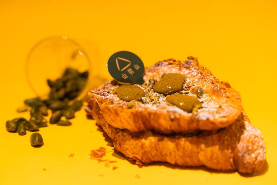開心果可頌 開心果可頌,可頌,法式可頌,甜點,手工可頌,台北甜點,開心果,法國蒙太古奶油