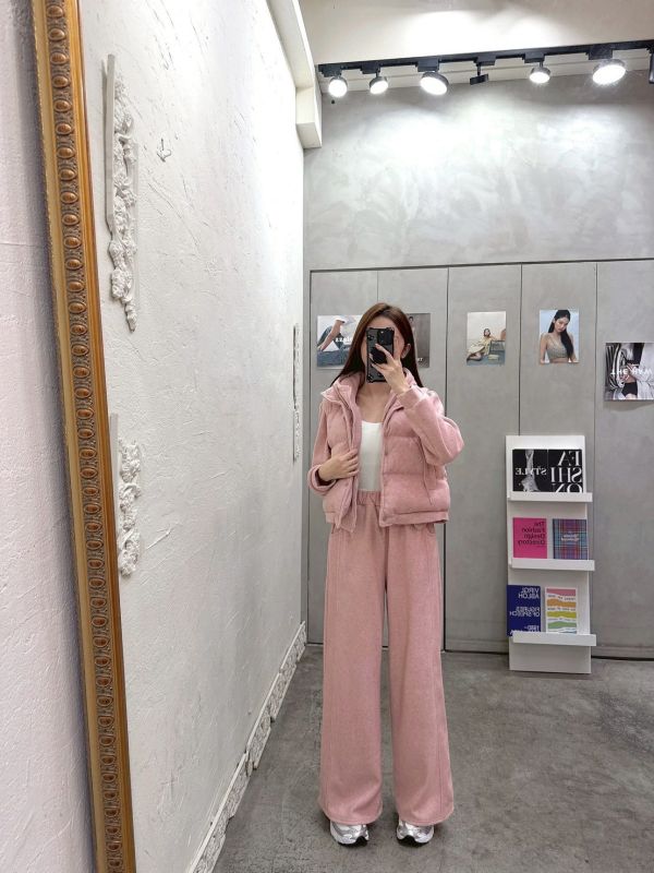 XL Shop #8055爆款三件套 磨毛連帽外套+磨毛寬褲+鋪棉麵包小標背心 冬季、套裝、三件套、麵包背心、內刷毛、寬褲