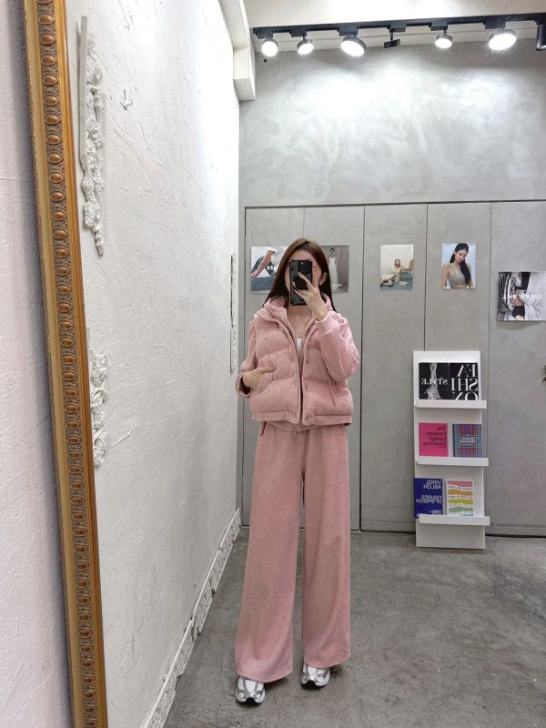 XL Shop #8055爆款三件套 磨毛連帽外套+磨毛寬褲+鋪棉麵包小標背心 冬季、套裝、三件套、麵包背心、內刷毛、寬褲