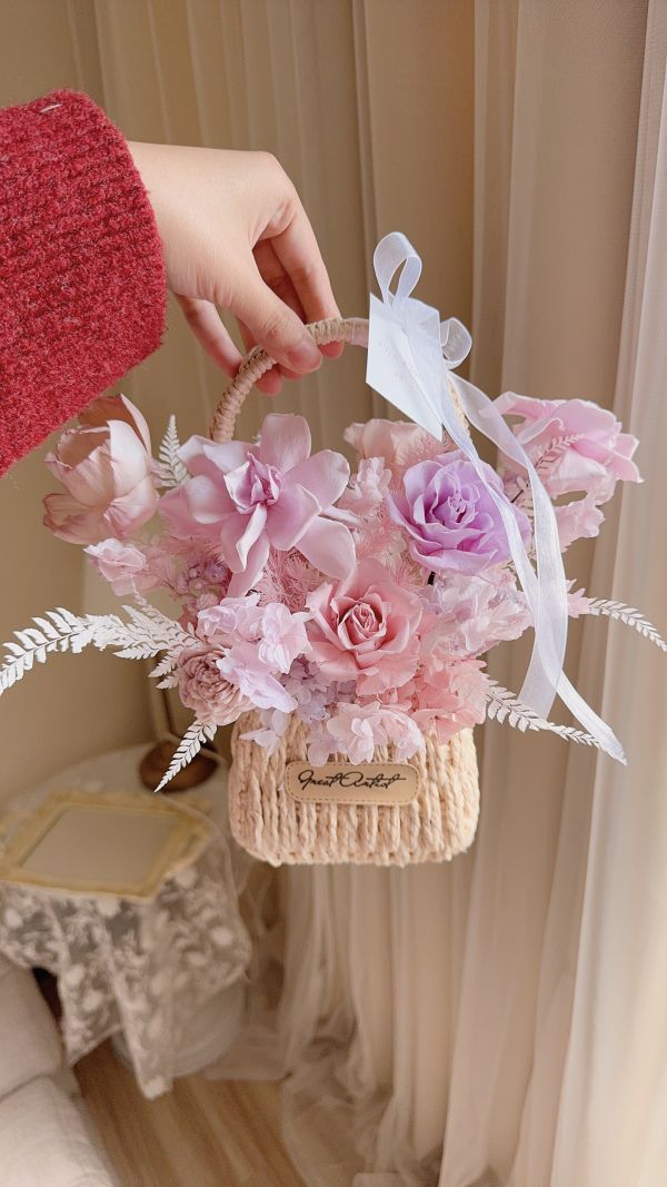 梔紫秘境永生梔子花提籃 捧花 、捧花訂製 、捧花設計、捧花禮 
登記、登記結婚、登記捧花、登記寫真 
居家佈置、居家裝飾、結婚準備、花束 
台中花店 、台中花藝 、豐原 、潭子、后里 
乾燥捧花、永生捧花、台中花藝教室
團體課程、手作課程、入厝禮、花藝設計、氣質 
米色、奶茶、奶茶色、奶茶控