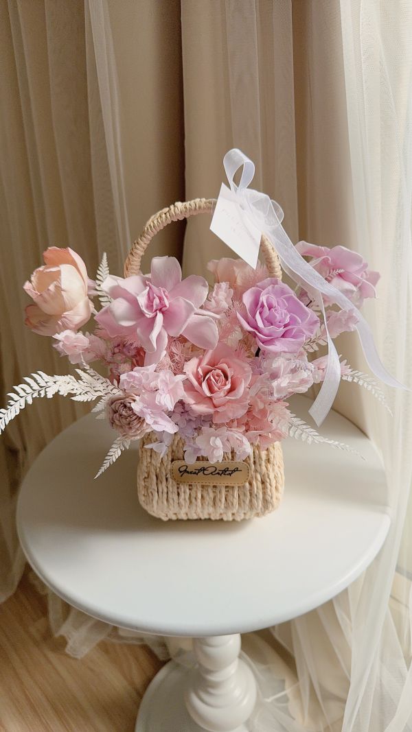 梔紫秘境永生梔子花提籃 捧花 、捧花訂製 、捧花設計、捧花禮 
登記、登記結婚、登記捧花、登記寫真 
居家佈置、居家裝飾、結婚準備、花束 
台中花店 、台中花藝 、豐原 、潭子、后里 
乾燥捧花、永生捧花、台中花藝教室
團體課程、手作課程、入厝禮、花藝設計、氣質 
米色、奶茶、奶茶色、奶茶控
