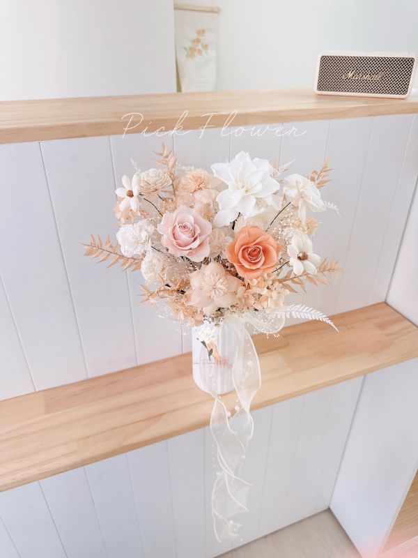 橘杏暖陽 永生梔子花與永生玫瑰 自然層次登記捧花 24-28CM 