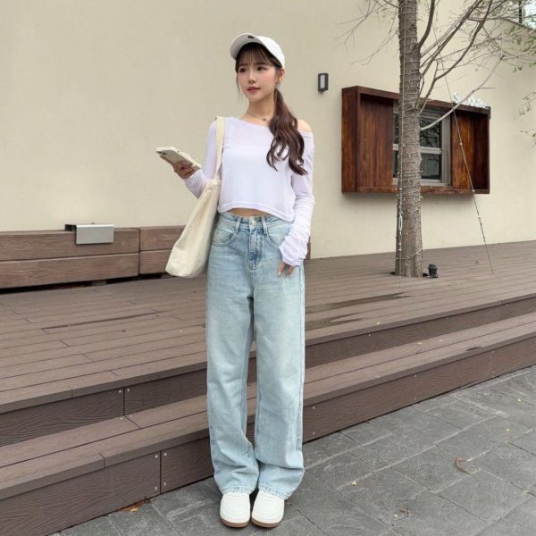 【現貨】“自訂款夏日固定班底褲” 夏日限定 極美淺藍刷色直筒牛仔褲 (1colors) #1015-04 