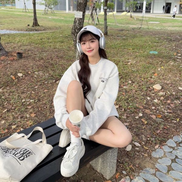 洛城街刊 美式英文印花挺版大學Tee (1colors) #ZD02 