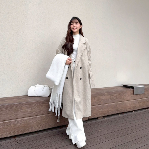 【現貨】閉眼入手 內有小個子版本不貼腿顯瘦微喇叭牛仔白褲 (1colors) #ZH06 