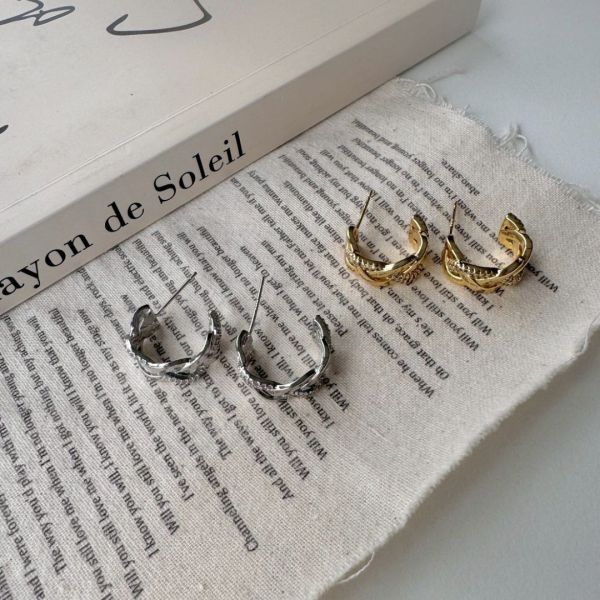 【現貨】個性幾何麻花 S925純銀麻花耳環 (2colors) #B06 