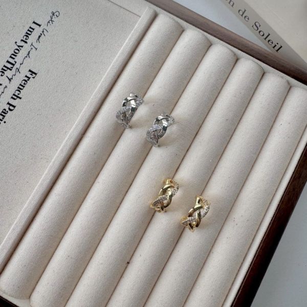 【現貨】個性幾何麻花 S925純銀麻花耳環 (2colors) #B06 