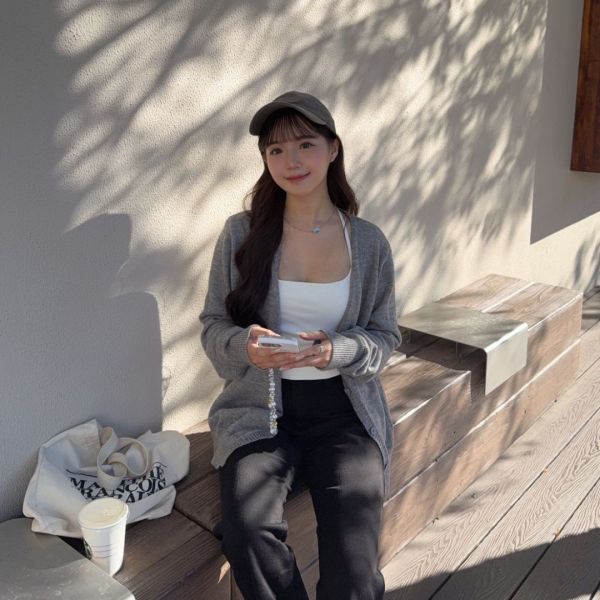 淡奶糖霜 溫柔甜美設計感軟糯針織斜釦外套 (2colors) #ZD08 