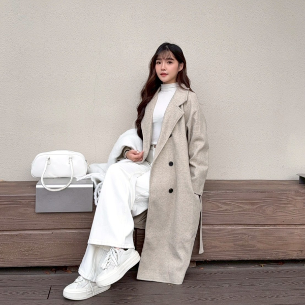 【現貨】閉眼入手 內有小個子版本不貼腿顯瘦微喇叭牛仔白褲 (1colors) #ZH06 