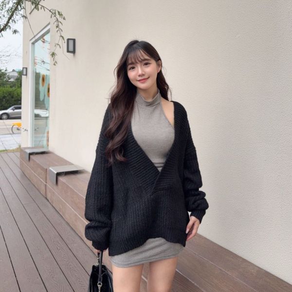 微醺夜晚 大V領落肩性感小女人毛衣套裝set (1colors) #ZC09 