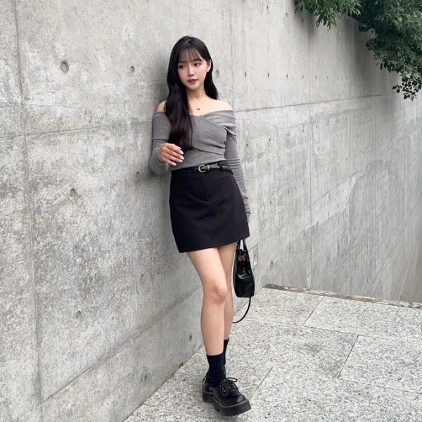 【現貨】韓國女高 好比例百搭西裝短裙 附皮帶 附安全褲 (2colors) #D01 