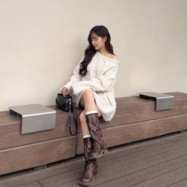 本期王炸.ᐟ.ᐟ 人見人愛溫柔軟糯刷破造型斜肩毛衣 (1colors) #ZC01 